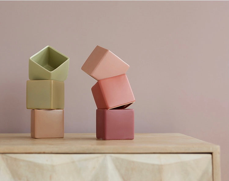 Le Cube