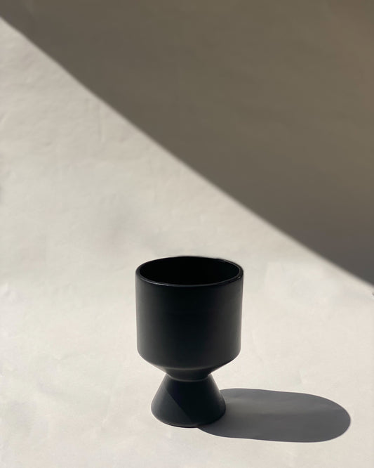 Calice Planter Black